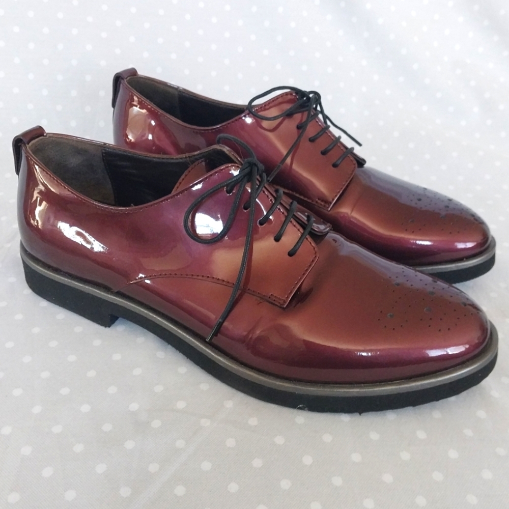 AGL Women's Made in Italy Bordeaux Patent Leather Oxford Brogue Shoes